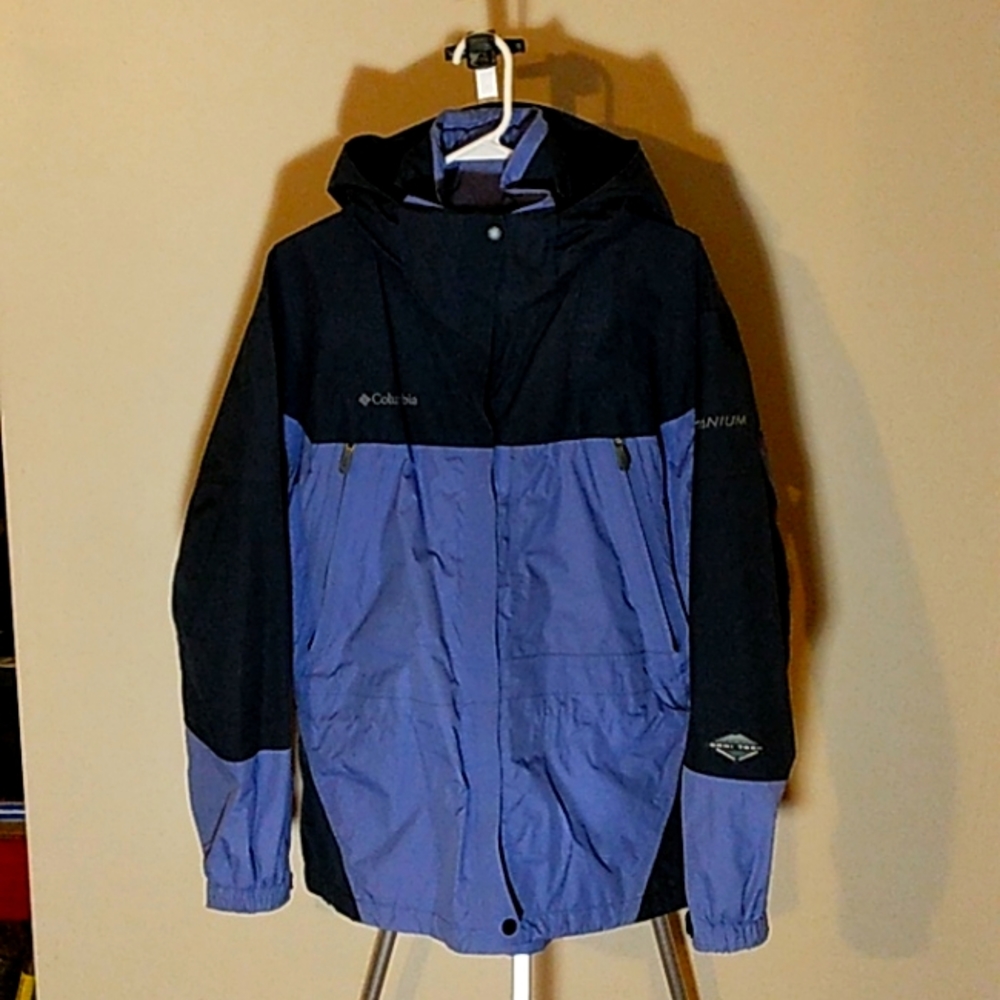Columbia Waterproof Coat High Performance Omni Tech.